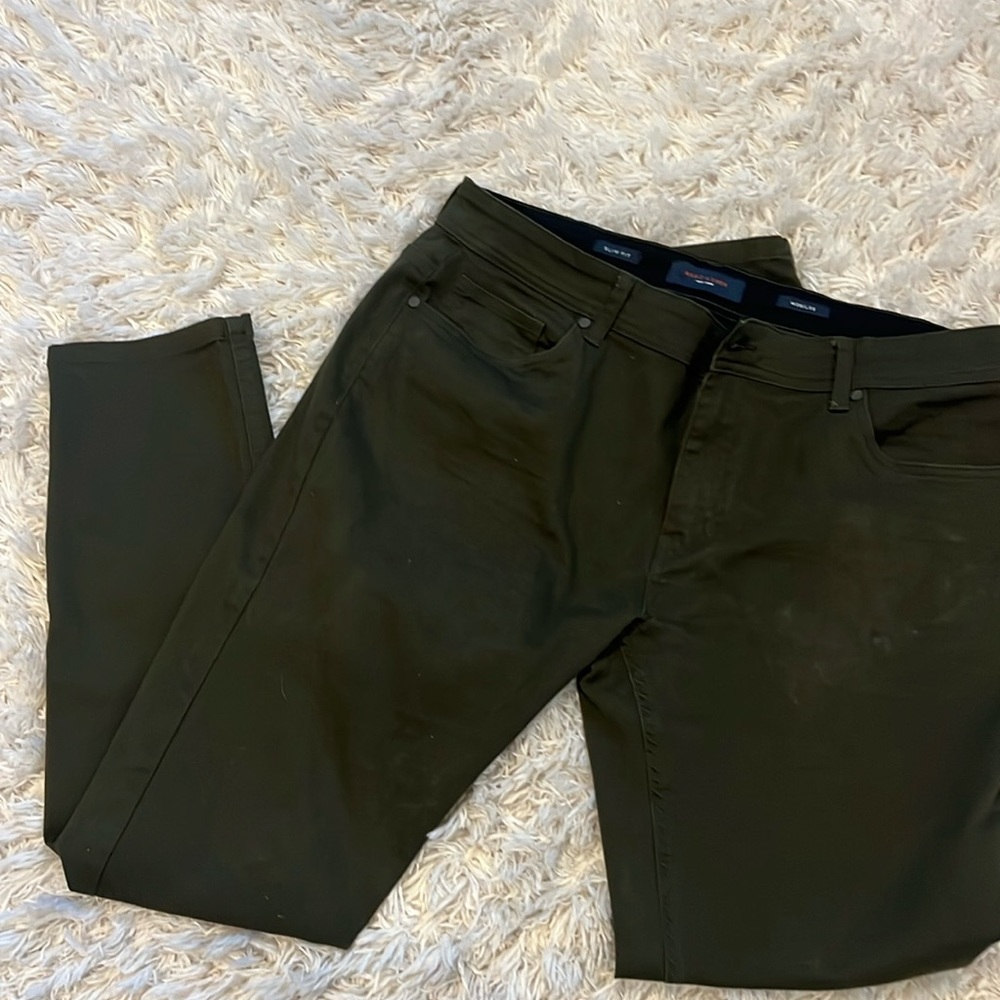 Men’s Jeans  Size 38x32 Marc Asher Olive green color